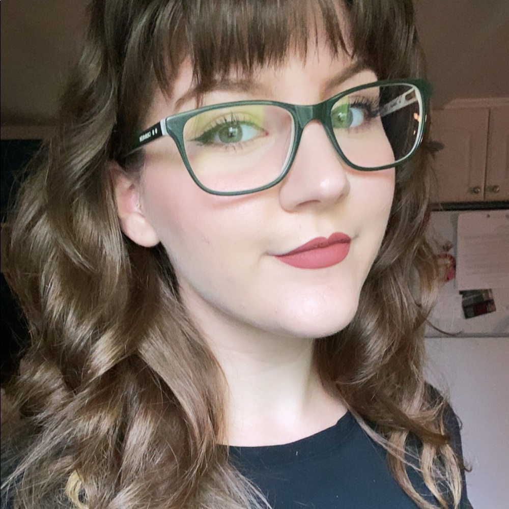 Meet your Posher, Katie